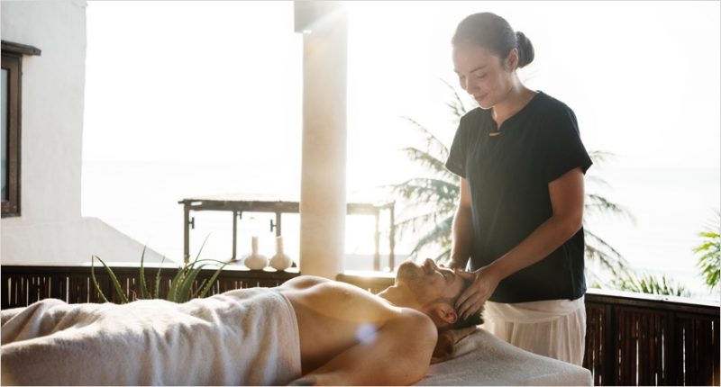 Os benefícios da massagem, além do simples relaxamento